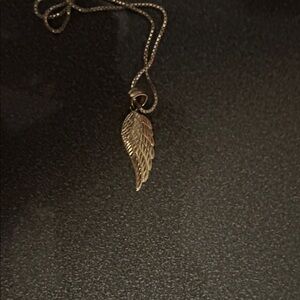 Elegant Gold Wing Pendant Necklace